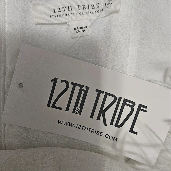 12th TRIBE Velma White Faux Feather Jumpsuit Size small. NWT - Picture 4 of 8